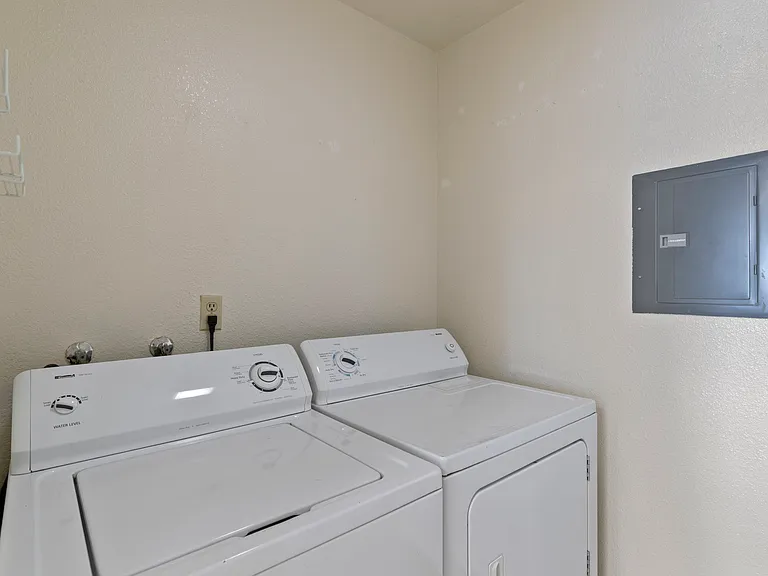 6967 Stagecoach Rd #G — Photo 41