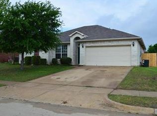 100 Hirth Dr, Crowley, TX 76036