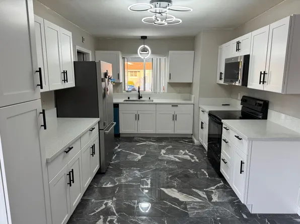 5048 54th St, San Diego, CA 92115