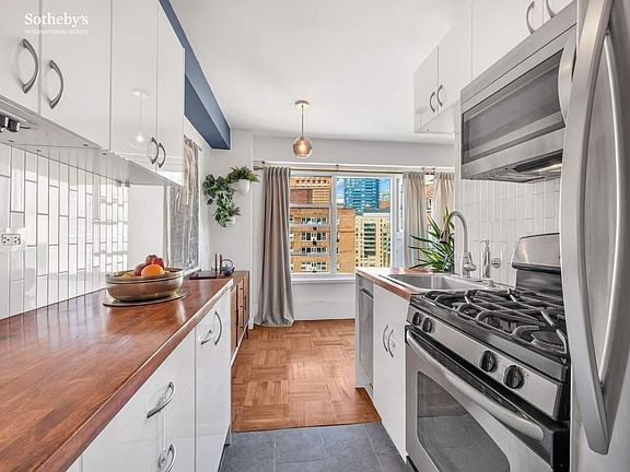 4th image of 130 Saint Edwards St APT 14B