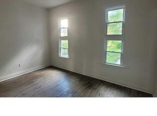 150 Comrie Ave #1, Braddock, PA 15104
