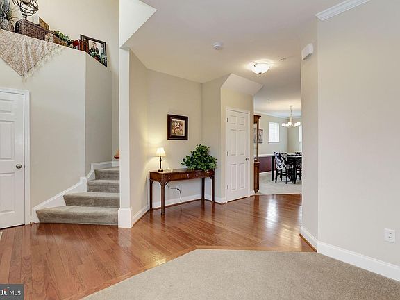 2nd image of 801 Cortland Ct