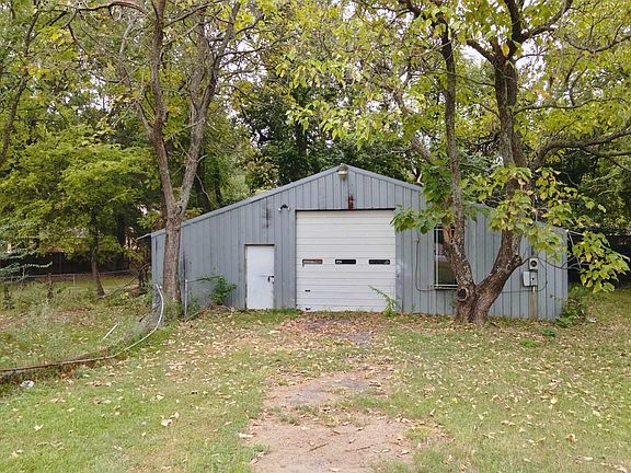 4th image of 312 & 314 Broach St