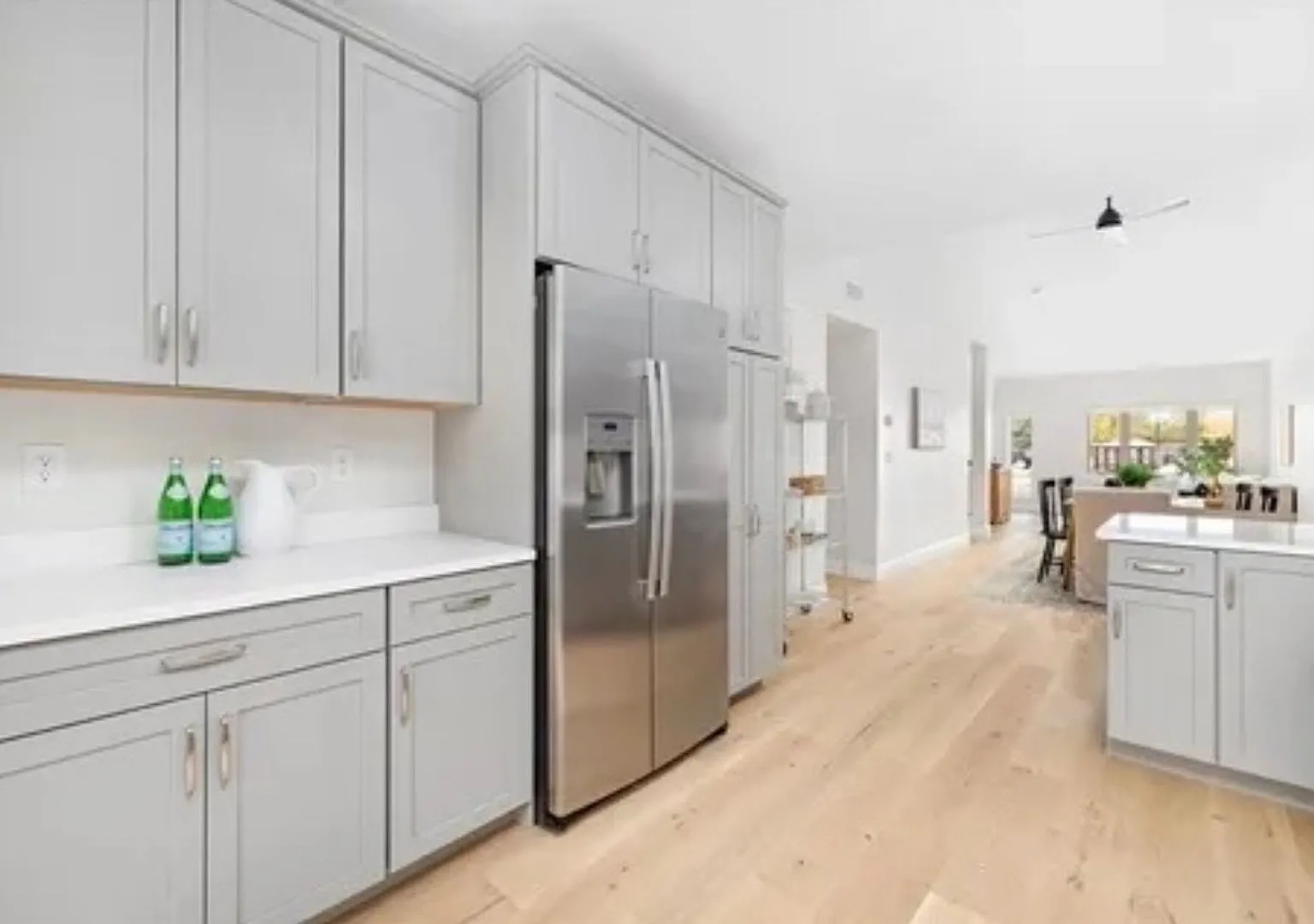 32 - 34 West Valley Circle — Photo 2