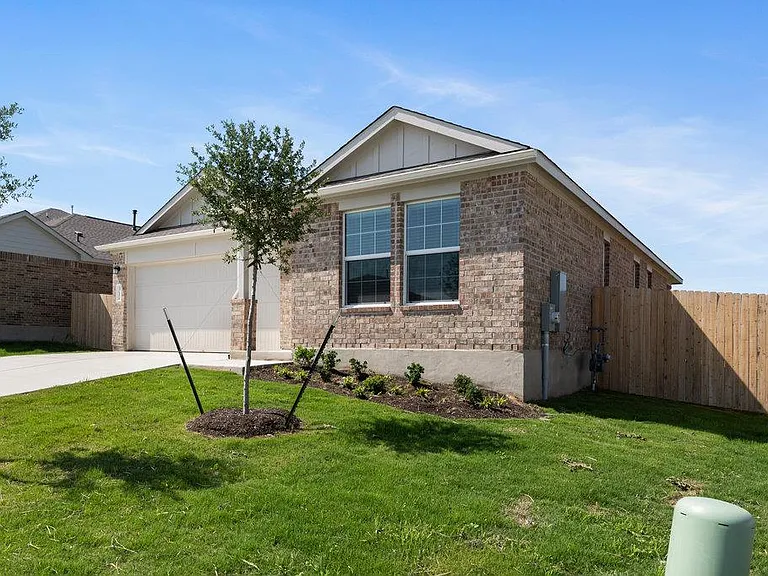 3210 Dusted Daisy St — Photo 3
