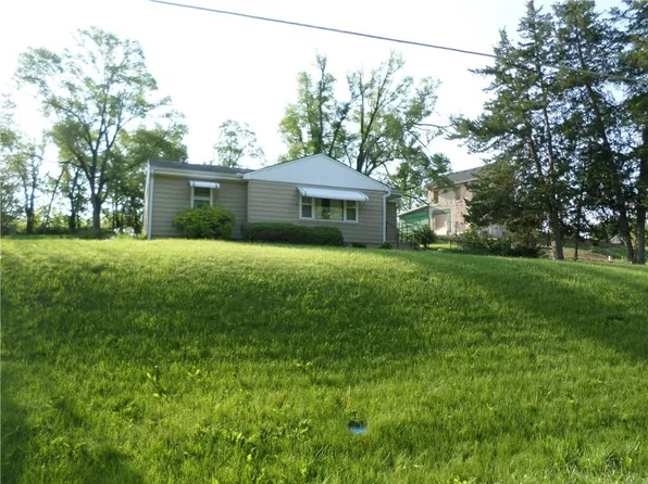 918 Price Blvd, Atchison, KS 66002