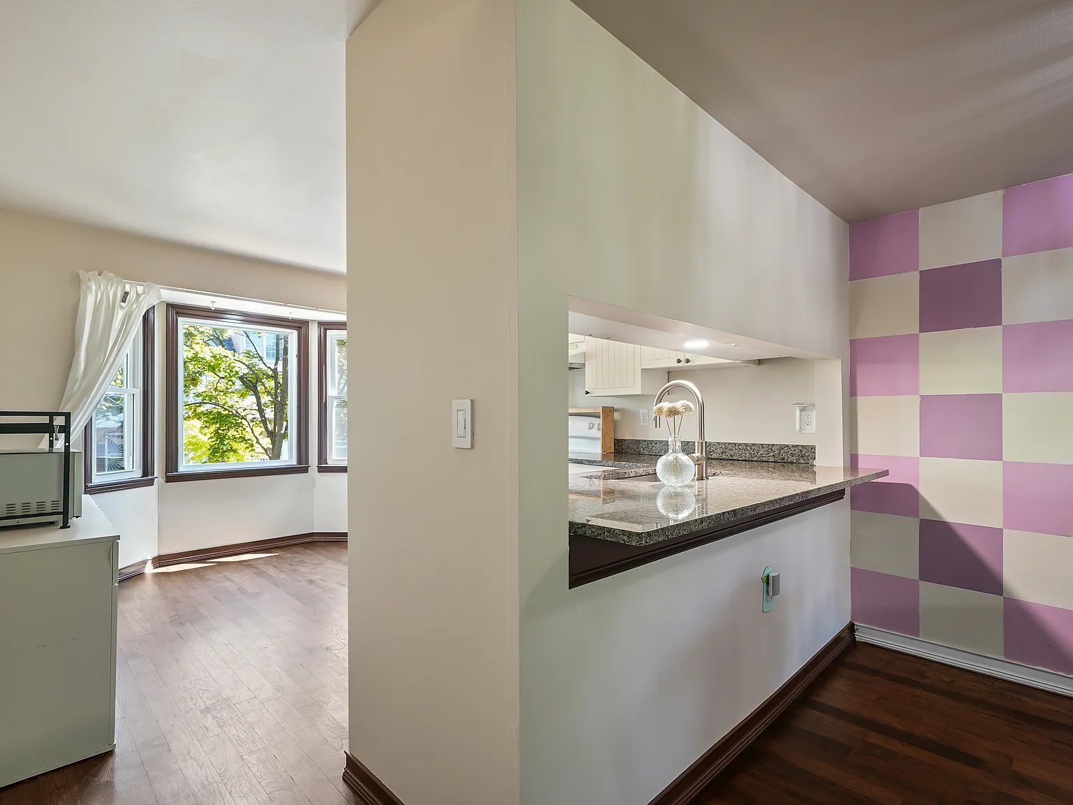2 bed, 2.5 bath, 1577 sqft, $2,300 — Photo 2