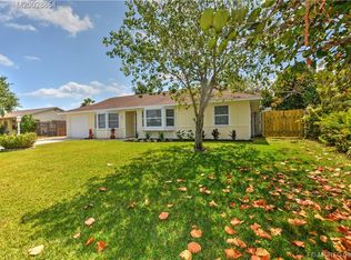 948 NE Maranta Terrado, Jensen Beach, FL 34957