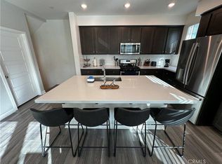 12808 N Watt Ln #D, Sylmar, CA 91342