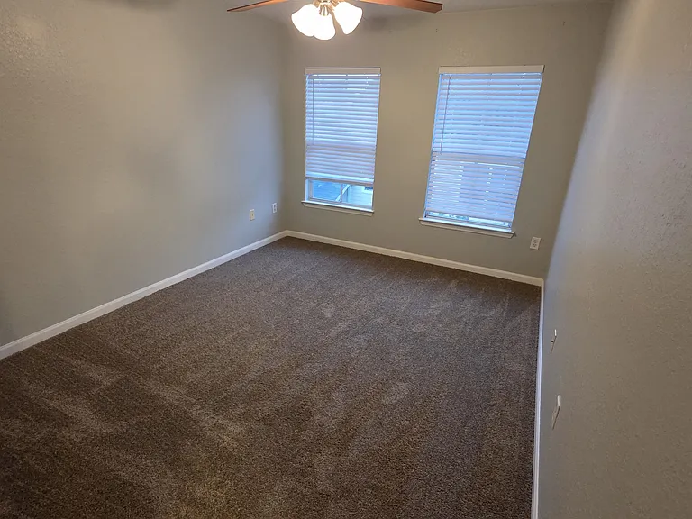 5909 Leopardstown Dr — Photo 17