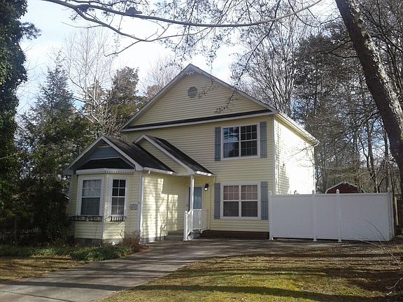 3rd image of 8024 Wilnoty Dr