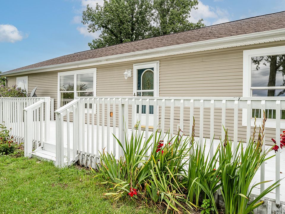 2739 Townline Rd, Benton Harbor, MI 49022 | Zillow