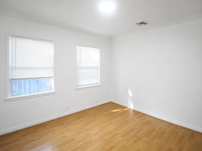 4123 Daines Dr — Photo 11
