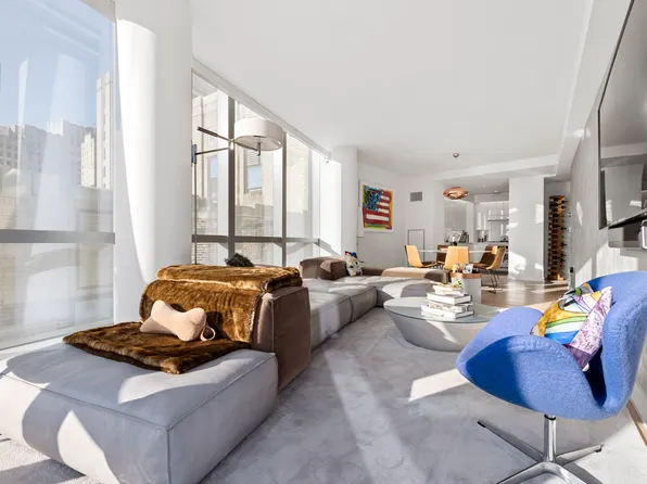 400 Park Avenue South 23B image 2 of 15