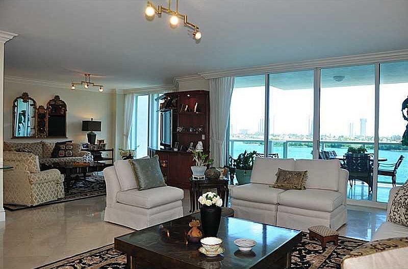 1st image of 3201 NE 183rd St APT 503