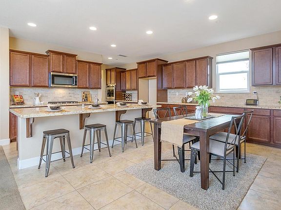 5th image of 2217 Sweeney Dr
