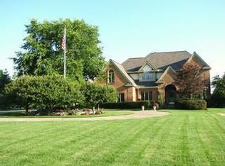 5301 Thornhill Ct, Grove City, OH 43123