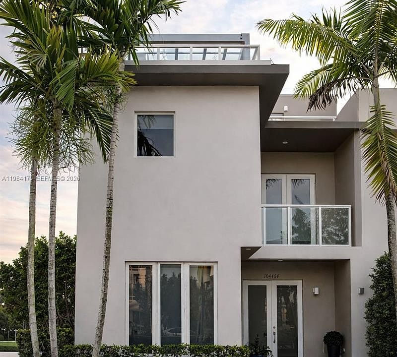 1st image of 10464 NW 66th St