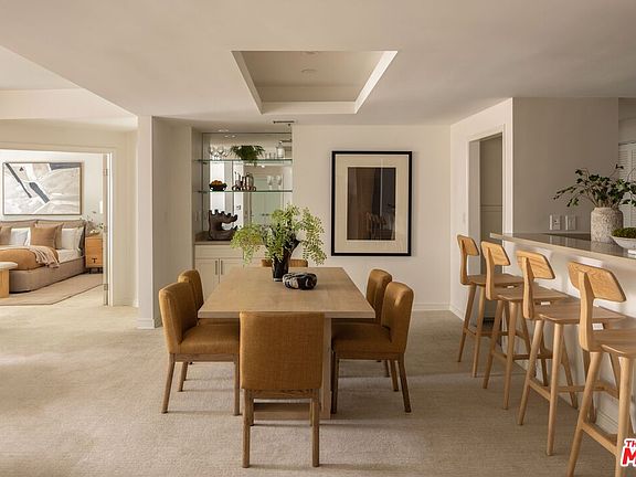 3rd image of 575 S Barrington Ave APT 204