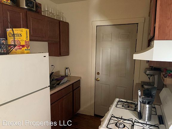 5th image of 2635 N Spaulding Ave APT 1E
