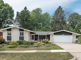 2758 Manchester Rd, Ann Arbor, MI 48104