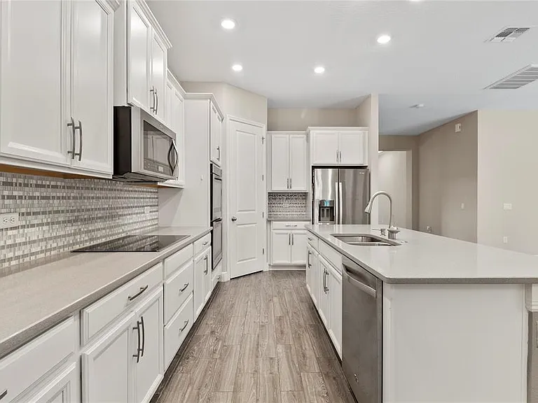 8764 Powder Ridge Trl — Photo 12