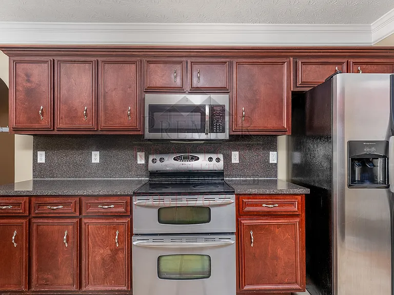 251 Owens Rd — Photo 11