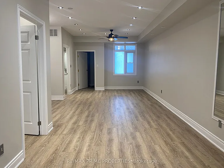 2929 Bur Oak Ave #MAIN — Photo 11