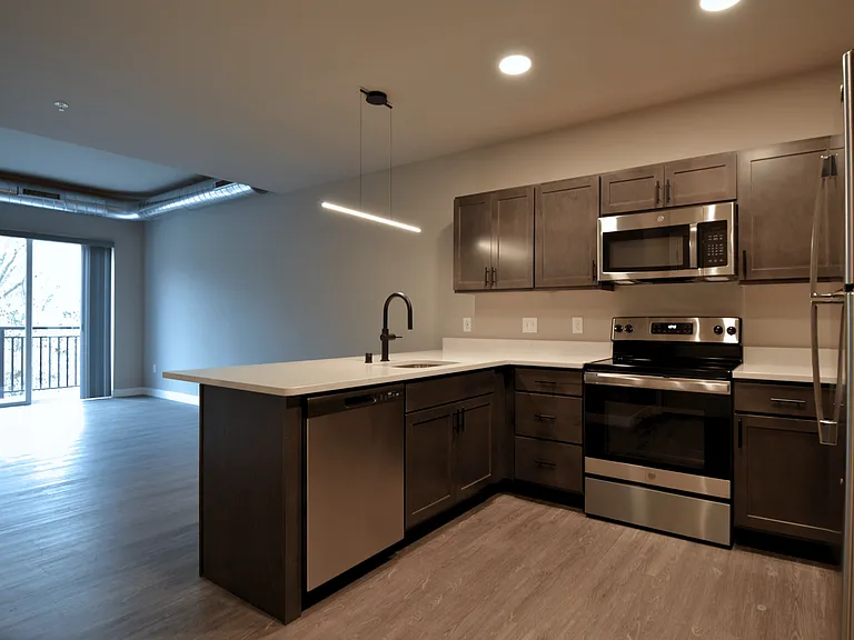 Beaverbrook Apartments — Photo 11