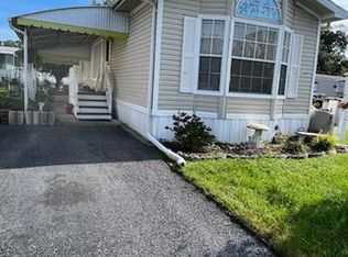 101 Roundup Rd, Middle River, MD 21220