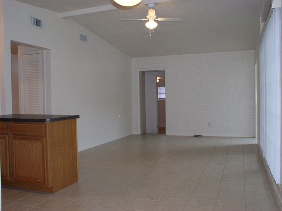 3rd image of 1903 Fern Ave