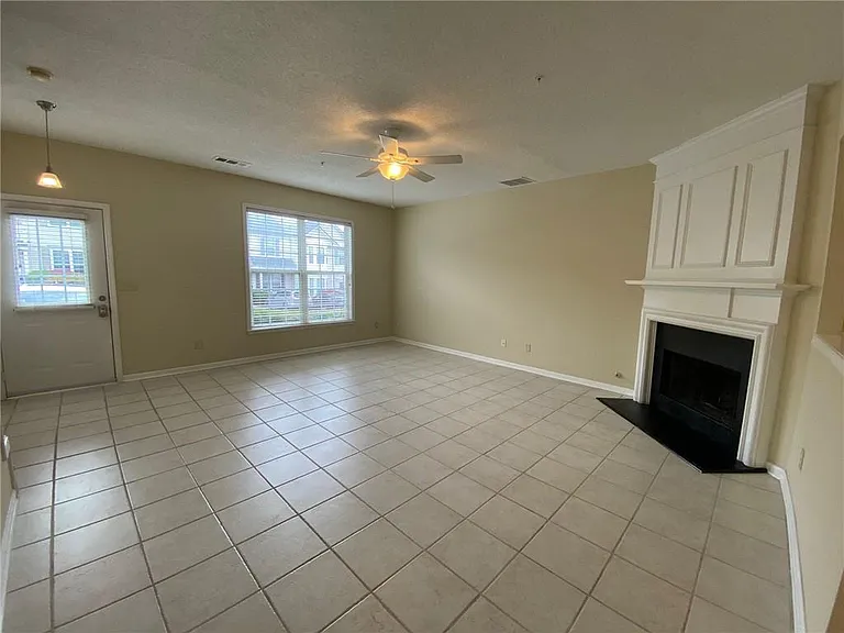 1285 Kilmington Ct — Photo 8