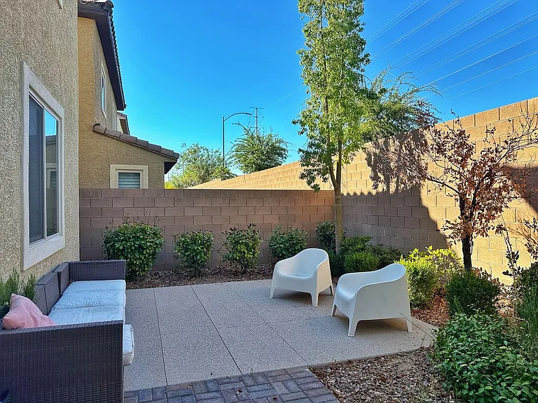 5137 Fiery Sky Ridge St — Photo 2