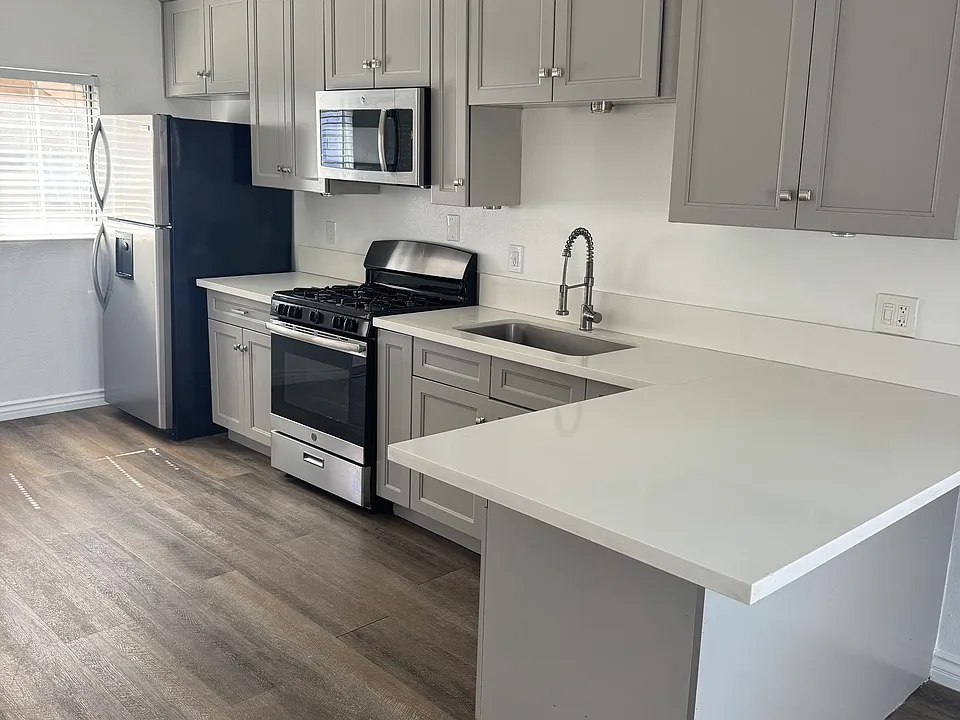 1006 N Ditman Ave #1006