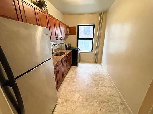 Rented by Bruma Realty LLC | media 12