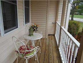 1st image of 4 Leslie Ln