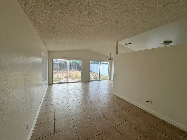 13774 Karenlynn Dr — Photo 7