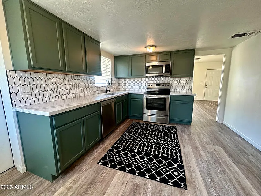 545 W San Juan Ave #545