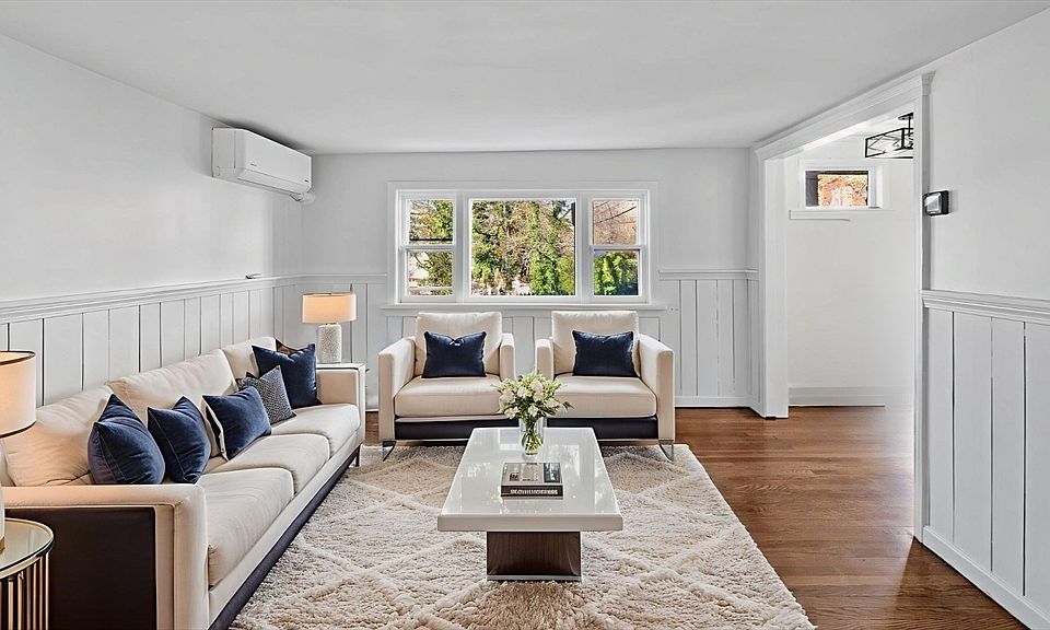 1st image of 268 Walnut St