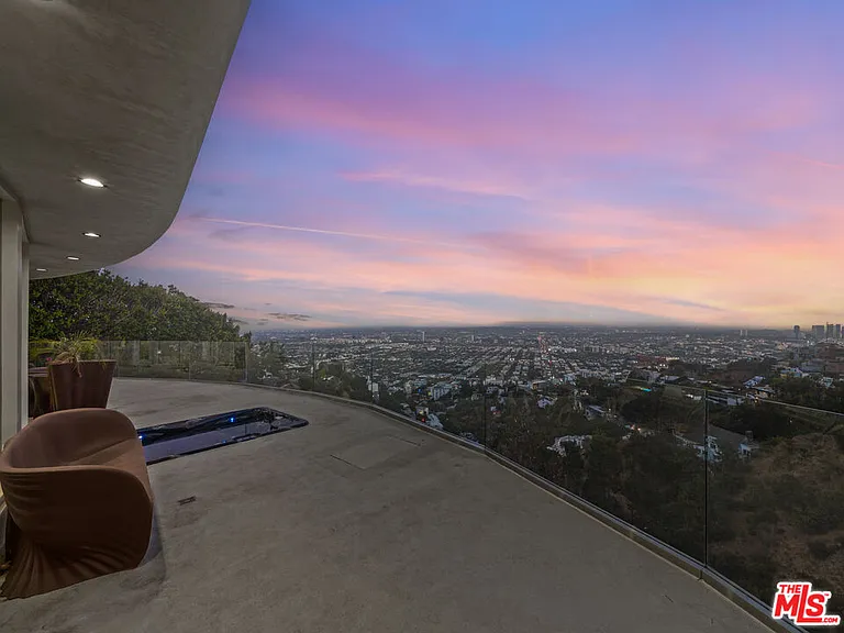 8460 Cole Crest Dr — Photo 53