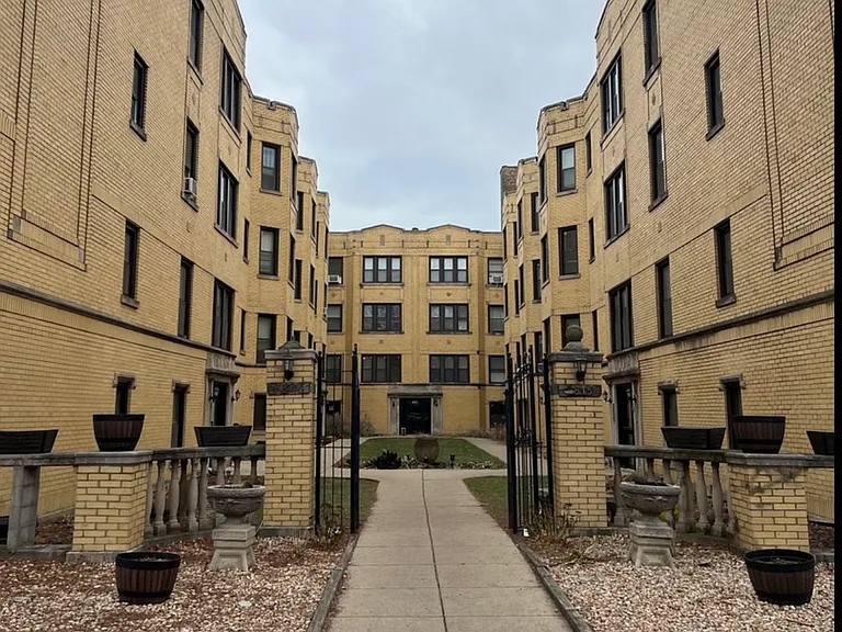 3815 N Greenview Ave #3817.5-1E — Photo 14