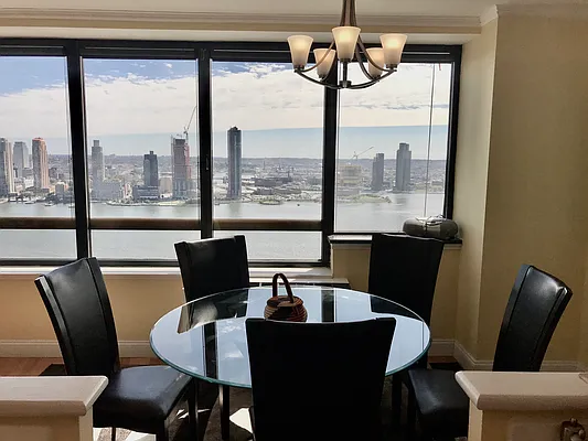 Rented by Corcoran | media 23