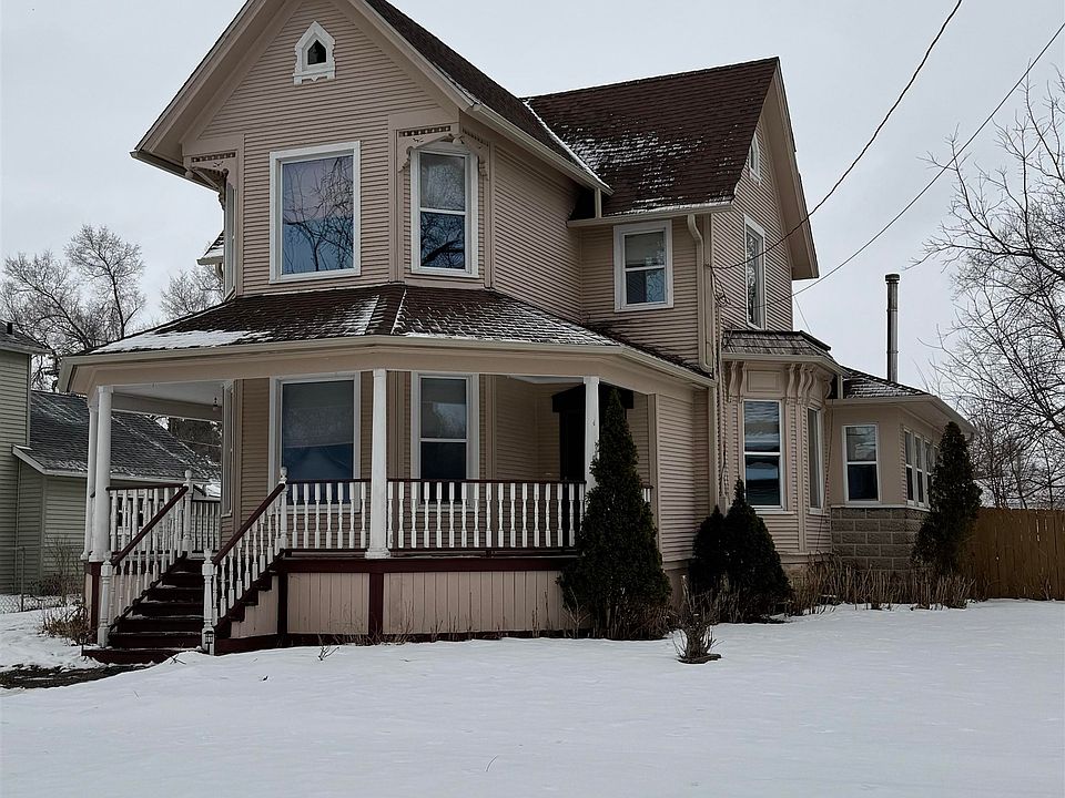 1st image of 135 S 6th St