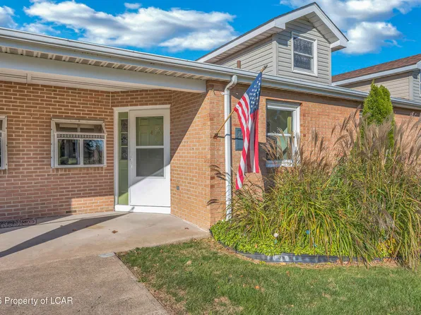 4021 Hollywood Blvd #4, Hazleton, PA 18202