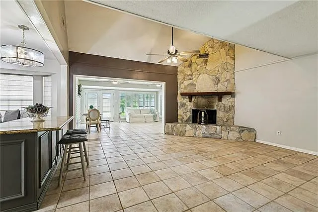 24 Myrtle Hill Dr — Photo 6