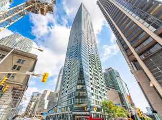 8 The Esplanade #3705, Toronto, ON