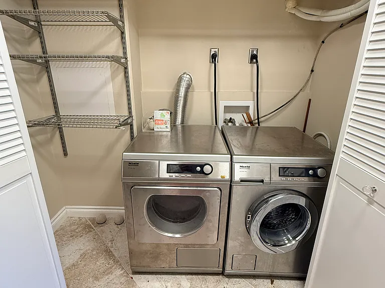 2524 W Lake Sammamish Pkwy NE — Photo 15