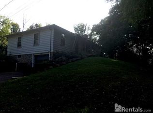 378 Ridgeview Dr E, Wayzata, MN 55391