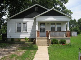 118 College St, Crocker, MO 65452