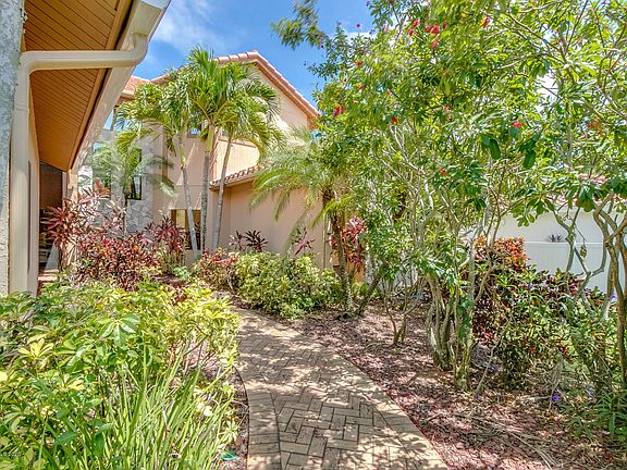 4th image of 625 Hawksbill Island Dr